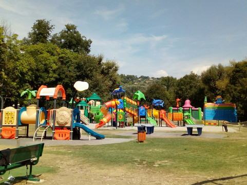 Ludiparc & Le Sucré Salé-卢河畔拉科尔必去景点