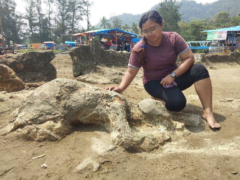 Malin Kundang Stone-巴东必去景点