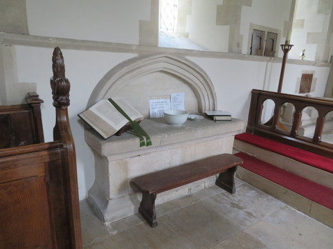 St Peter,s Church-Southrop必去景点