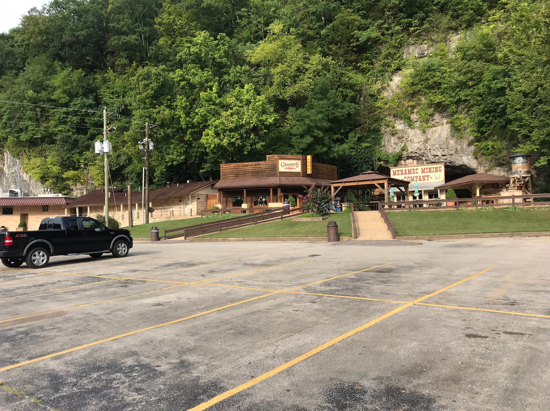 Meramac Caverns Motel主图
