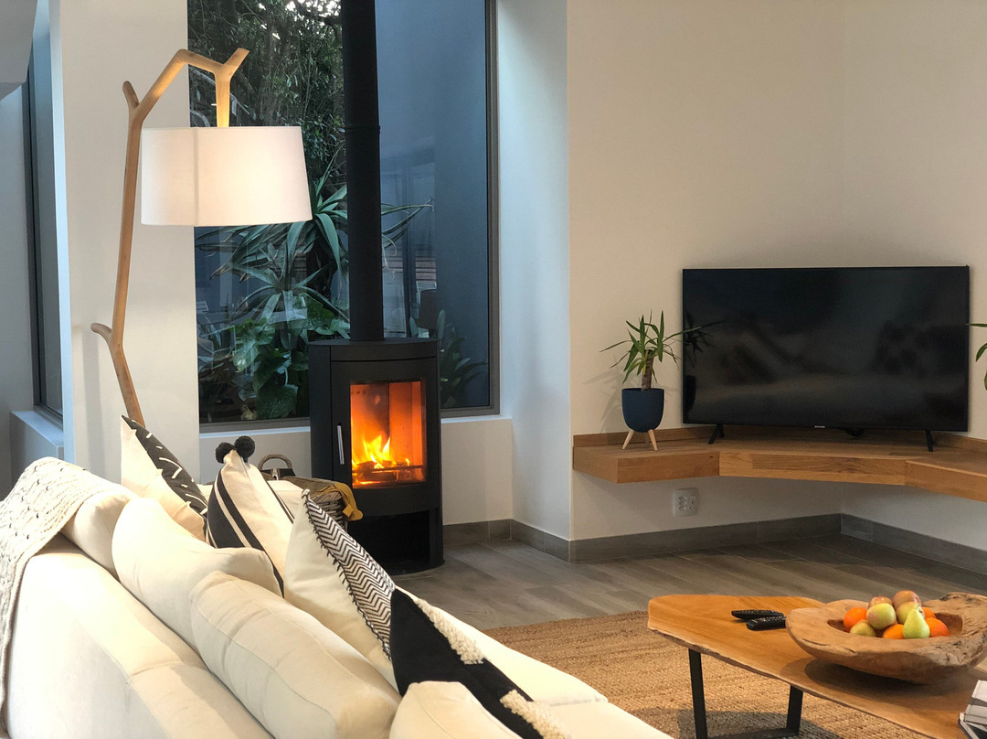 Escape To The Beach主图