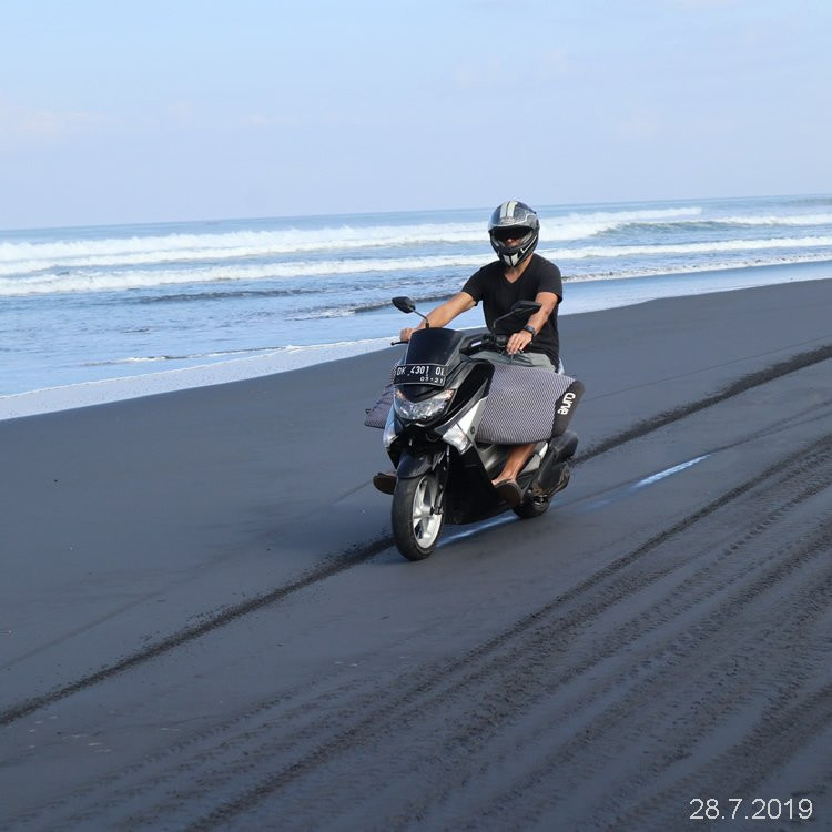 Yeh Gangga Beach-达巴南必去景点