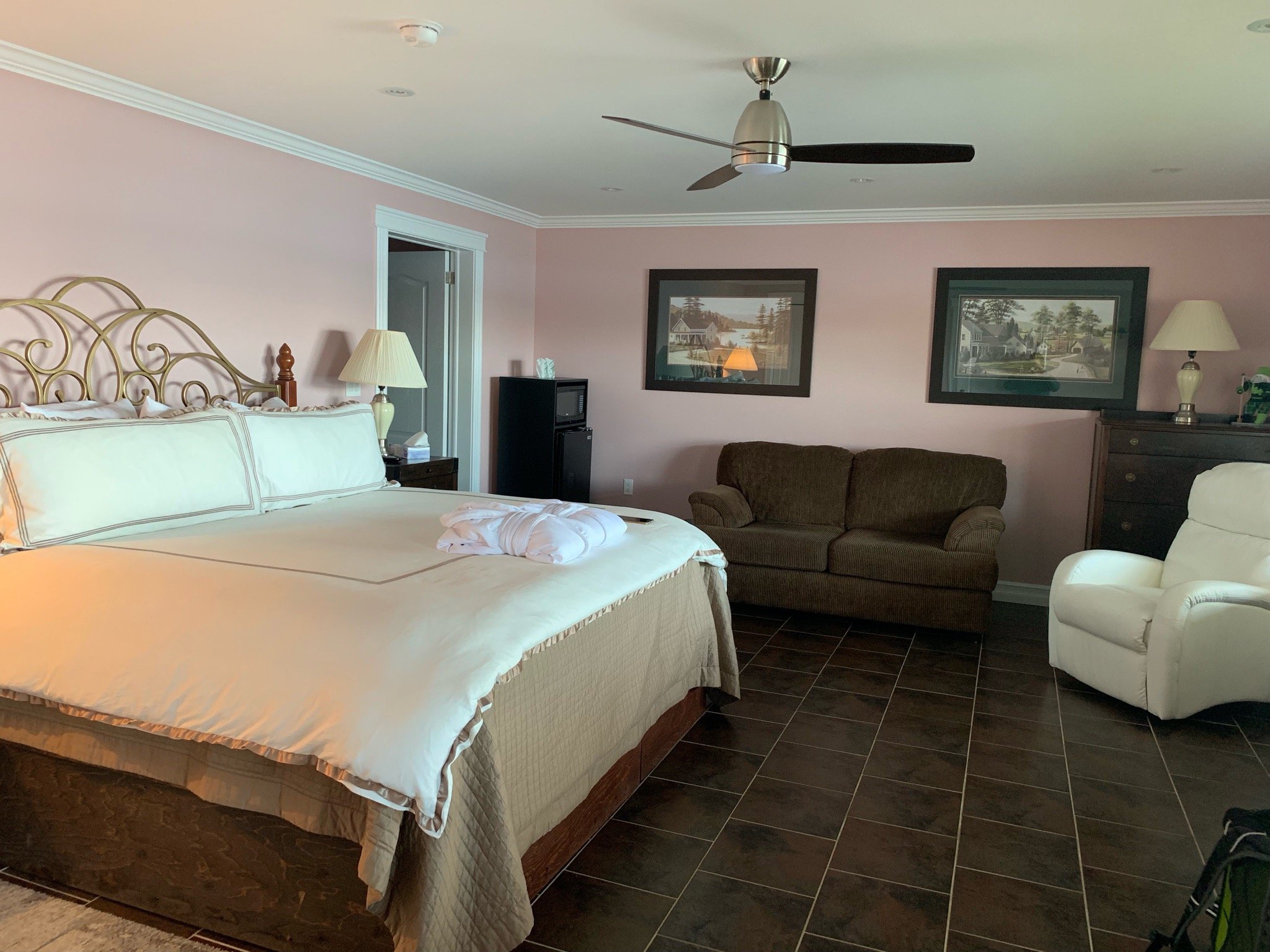The Big Blow Bed & Breakfast-官方