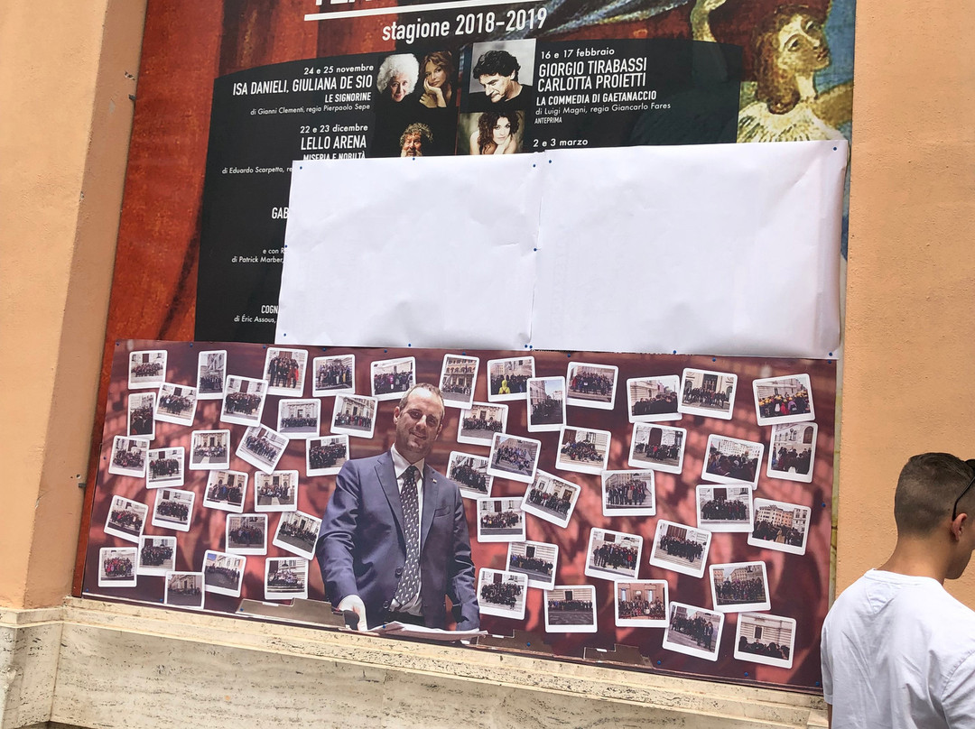 Teatro Comunale Traiano-奇维塔韦基亚必去景点