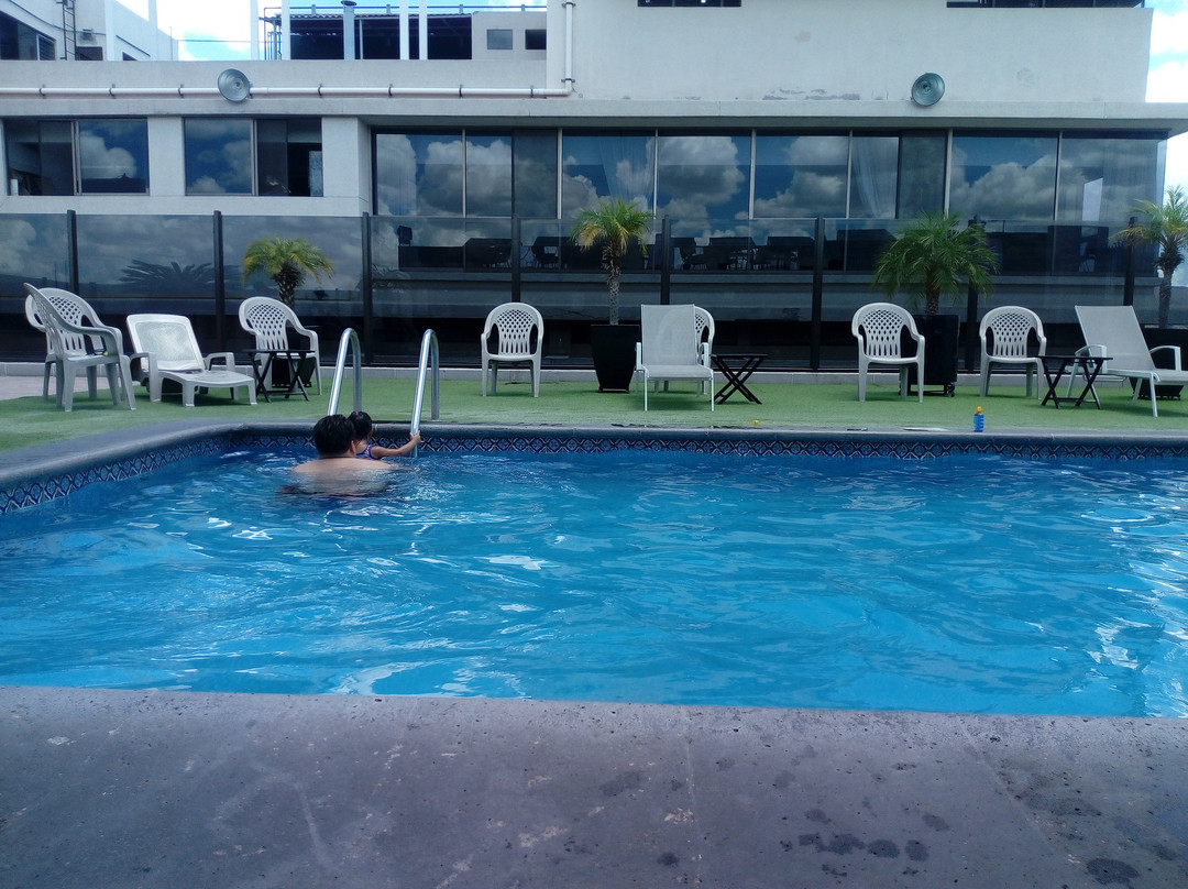 Hotel Real Plaza主图