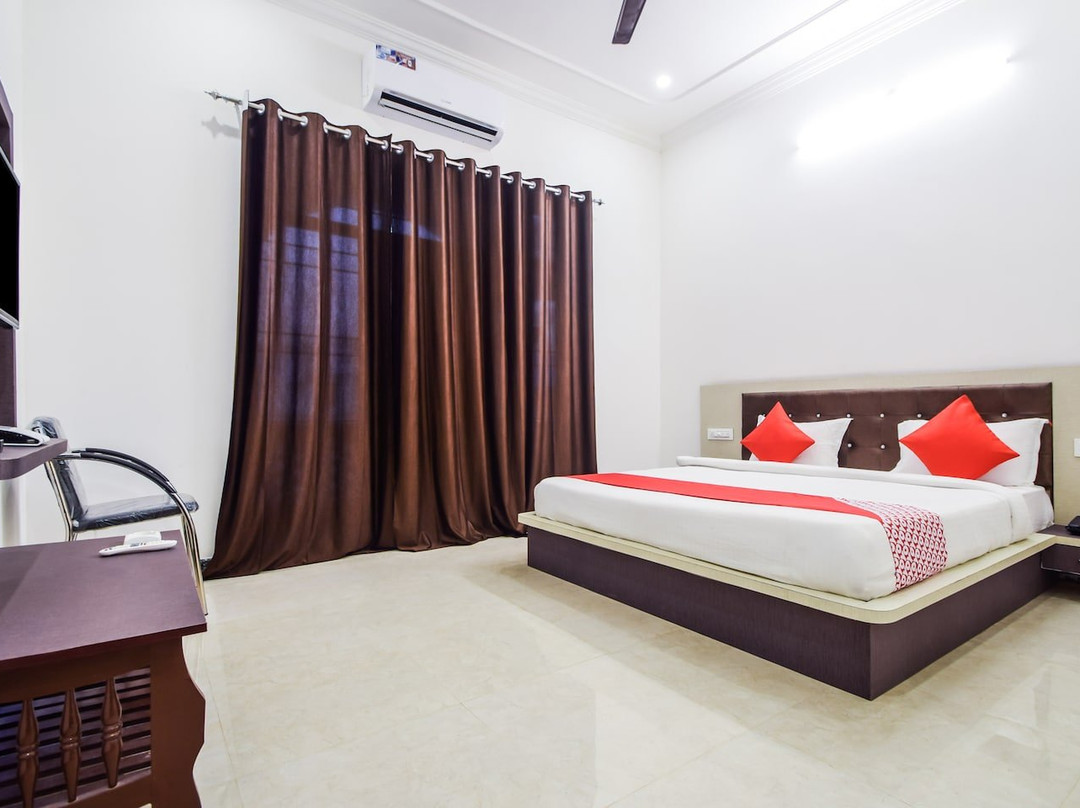 OYO 17026 The Pushkar Mantra Resort主图