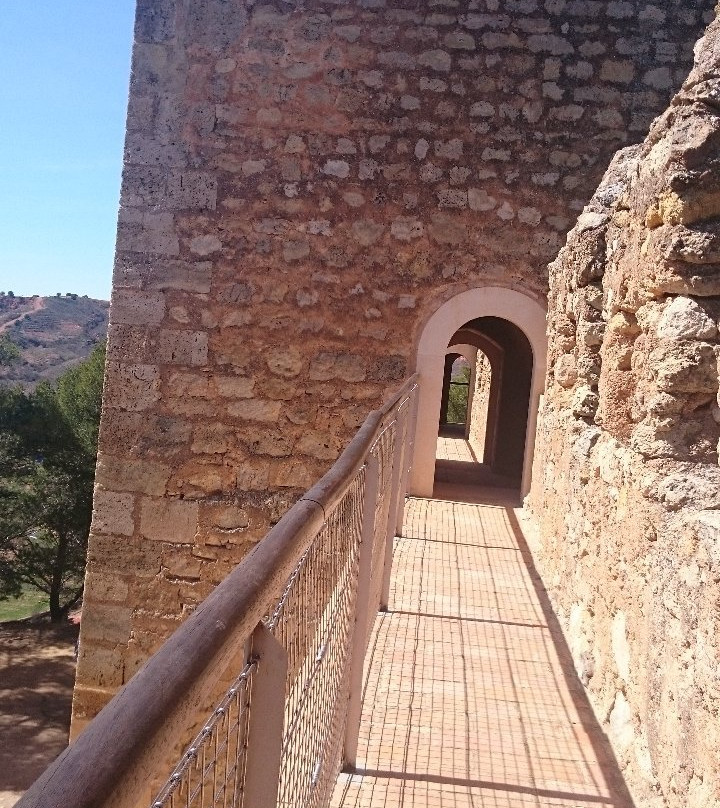 Iglesia de San Blas-Anento必去景点