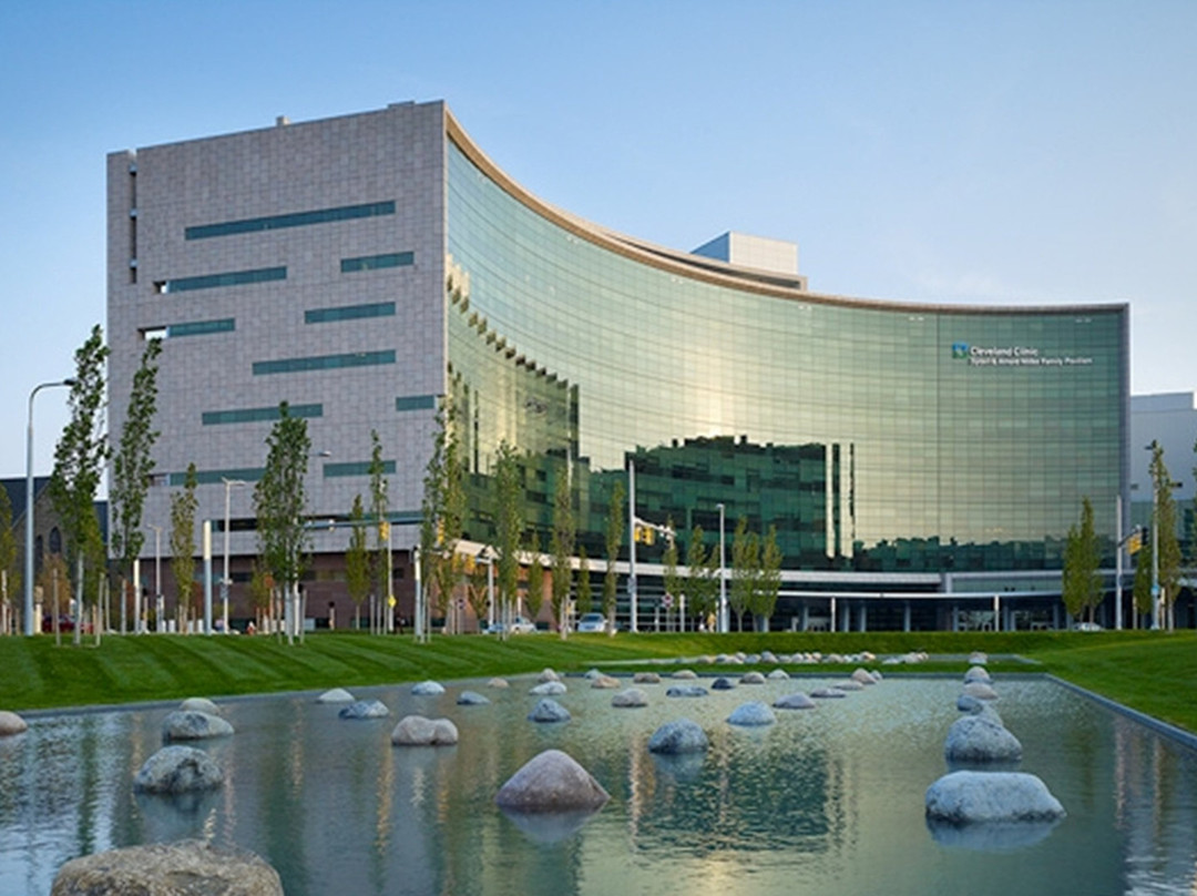 克里夫兰洲际套房酒店主图