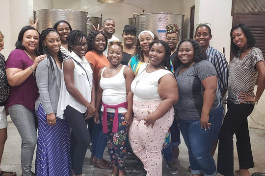 Platinum Limo & Taxi Services-拿骚必去景点