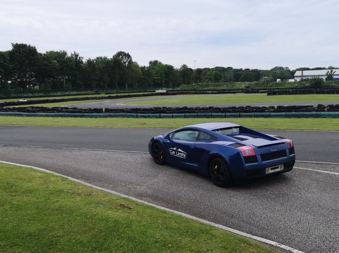 Supercar Test Drives-埃尔斯米尔港必去景点