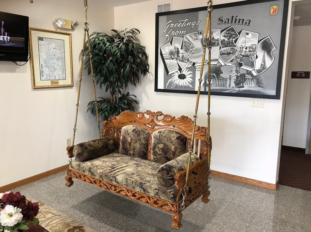 Super 8 by Wyndham Salina主图