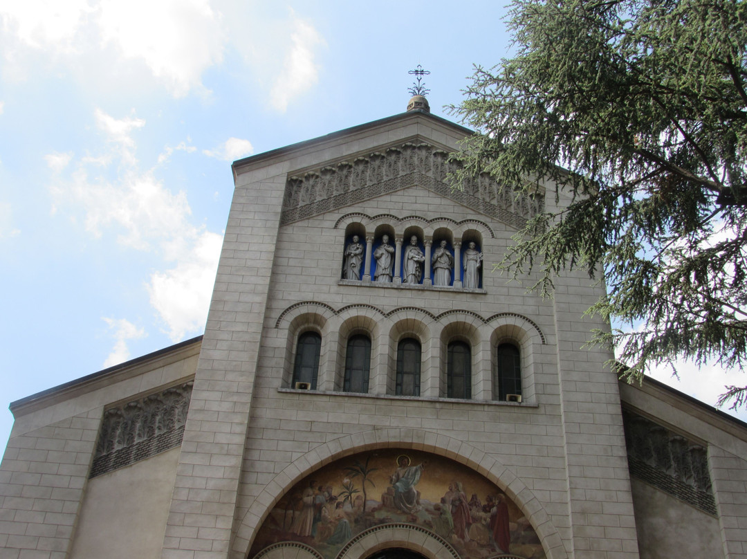 Chiesa del Redentore-切尔诺比奥必去景点