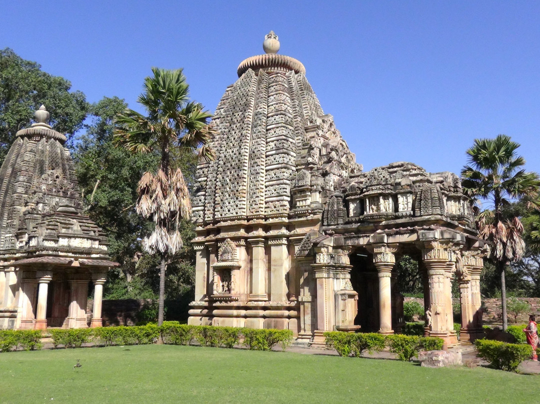 Baroli Temples Complex景点图片