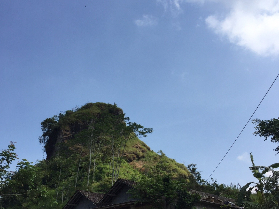 Suroloyo Peak景点图片