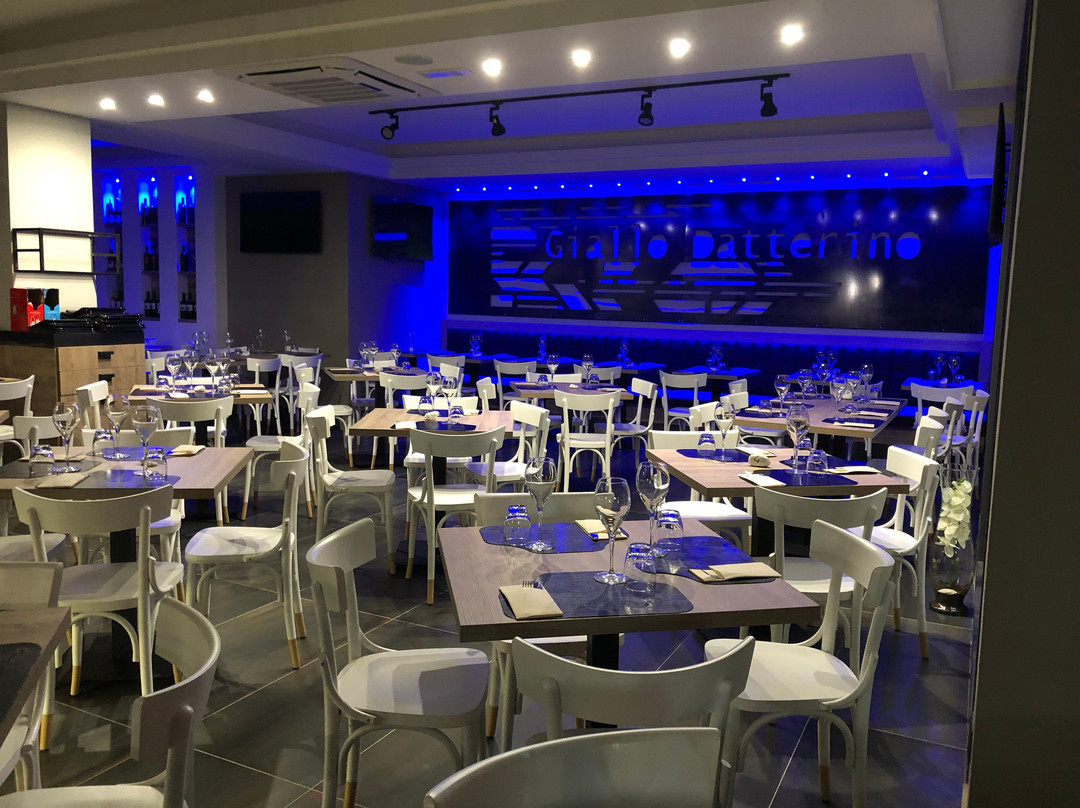 Villaricca餐馆和美食-Pizzeria Giallo Datterino Dei Flli Spinelli