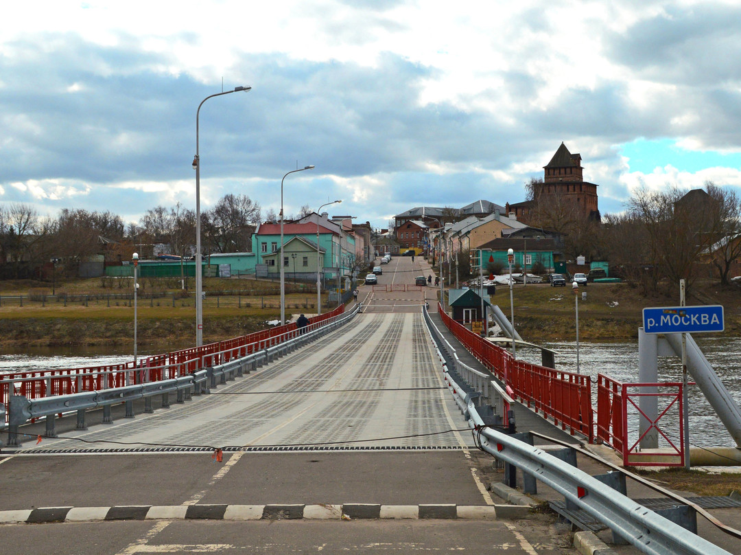 Pontoon Bridge景点图片