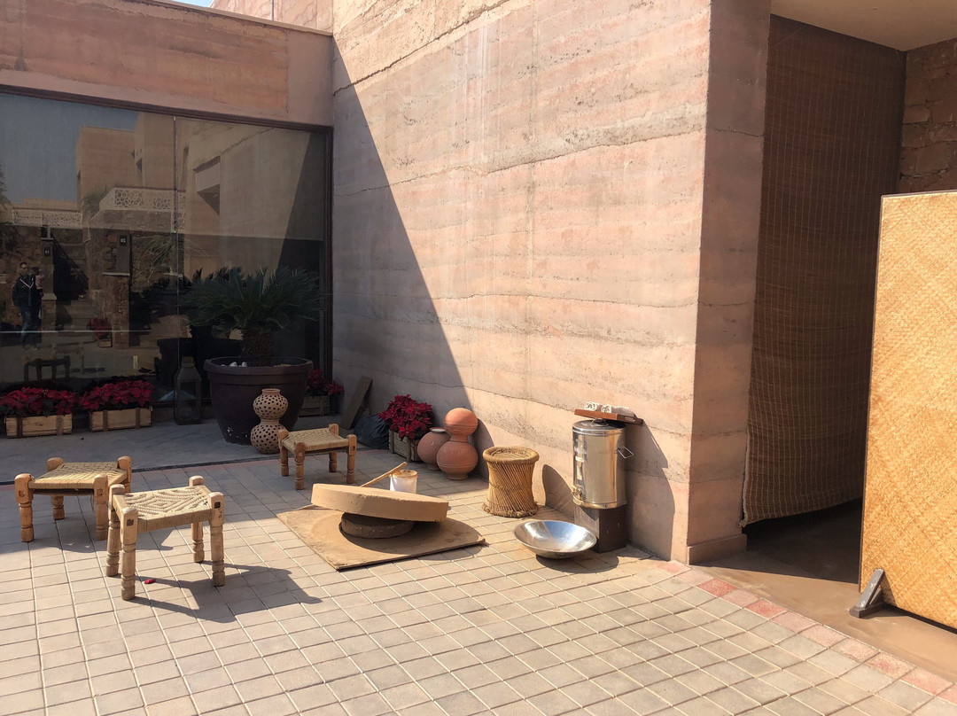 The Lalit Mangar主图