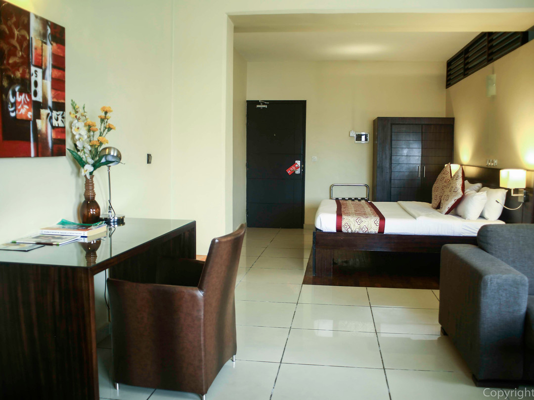 Ivotel Hotel & Spa主图