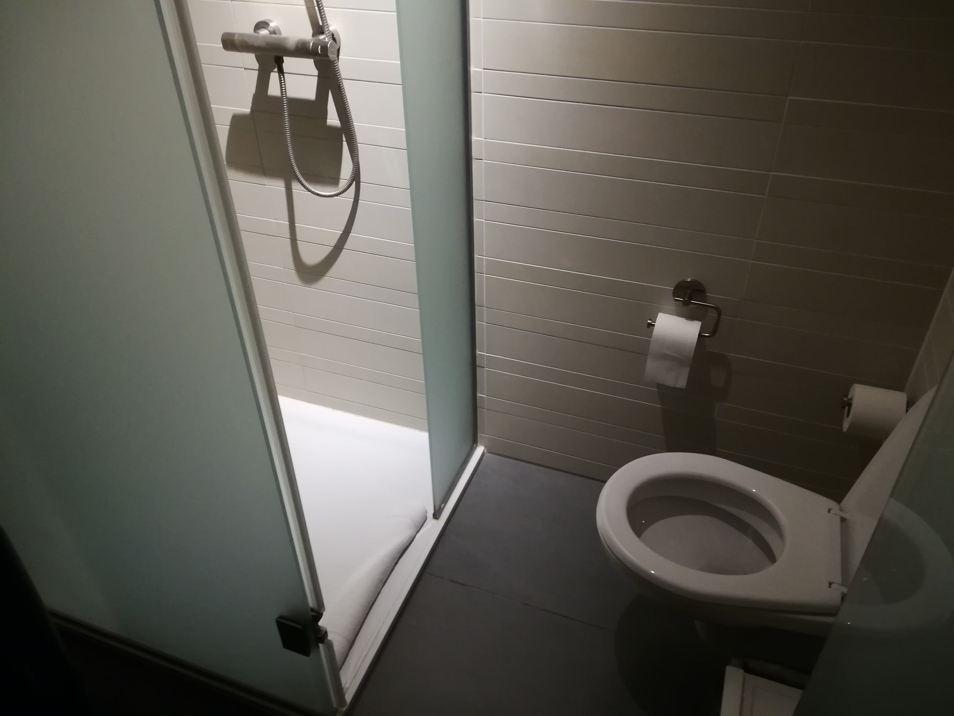 Citiez Hotel Amsterdam-浴室