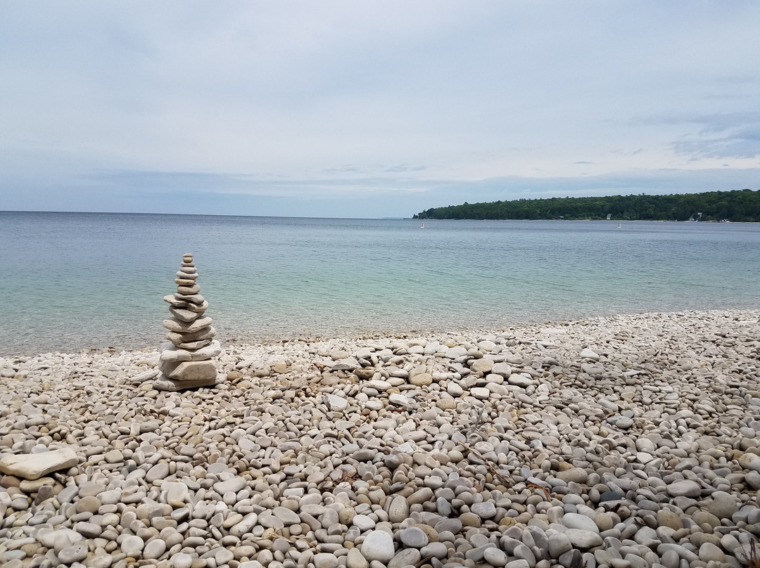 Schoolhouse Beach景点图片