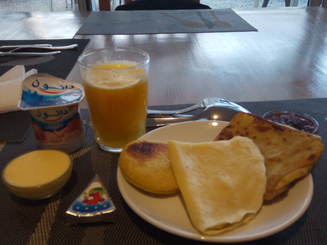 蓝色海岸酒店主图