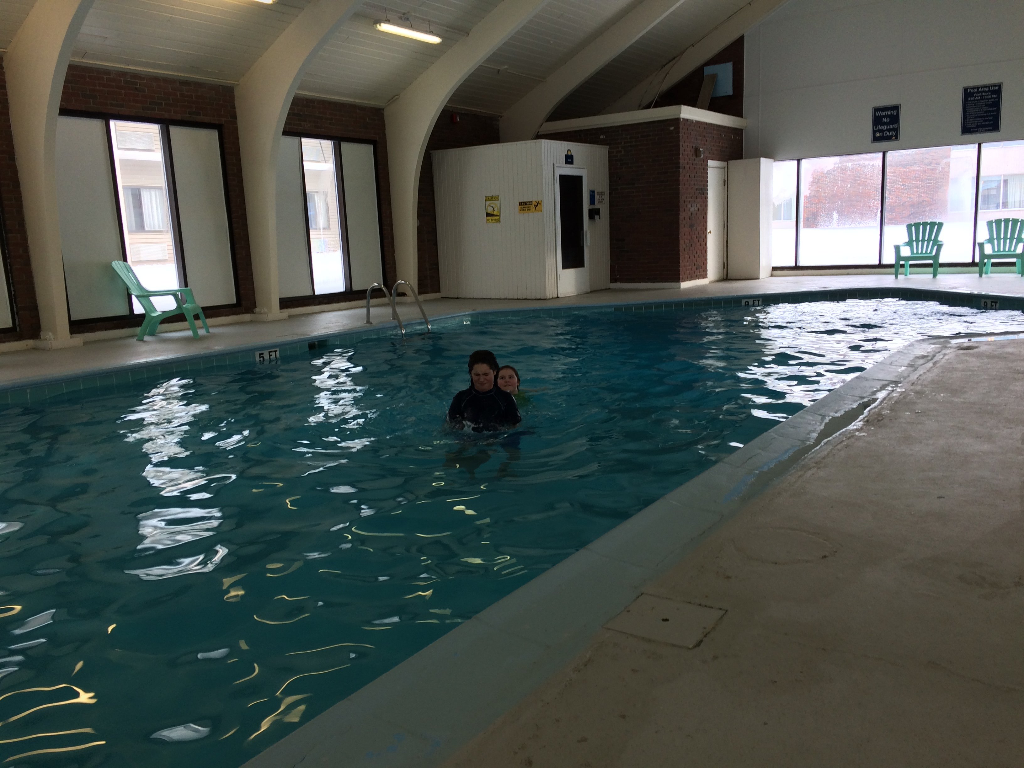 Days Inn by Wyndham Rutland/Killington Area-泳池