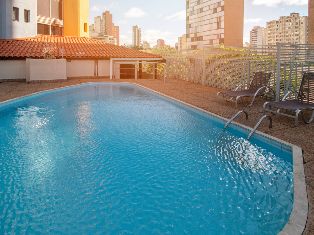 贝洛哈里桑塔酒店住宿-Royal Center Hotel