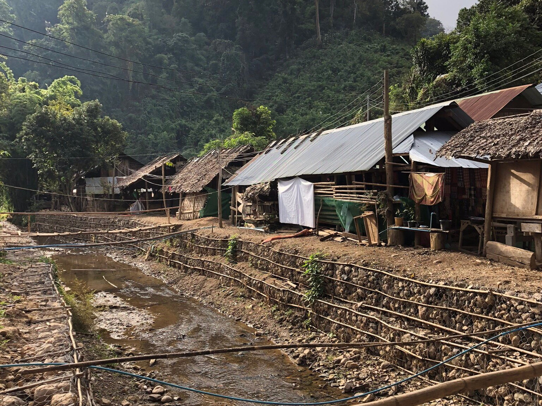 Huay Sua Thao Karenni Village景点图片