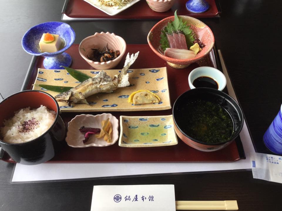 Hitoyoshi  Onsen Nabeya-餐饮