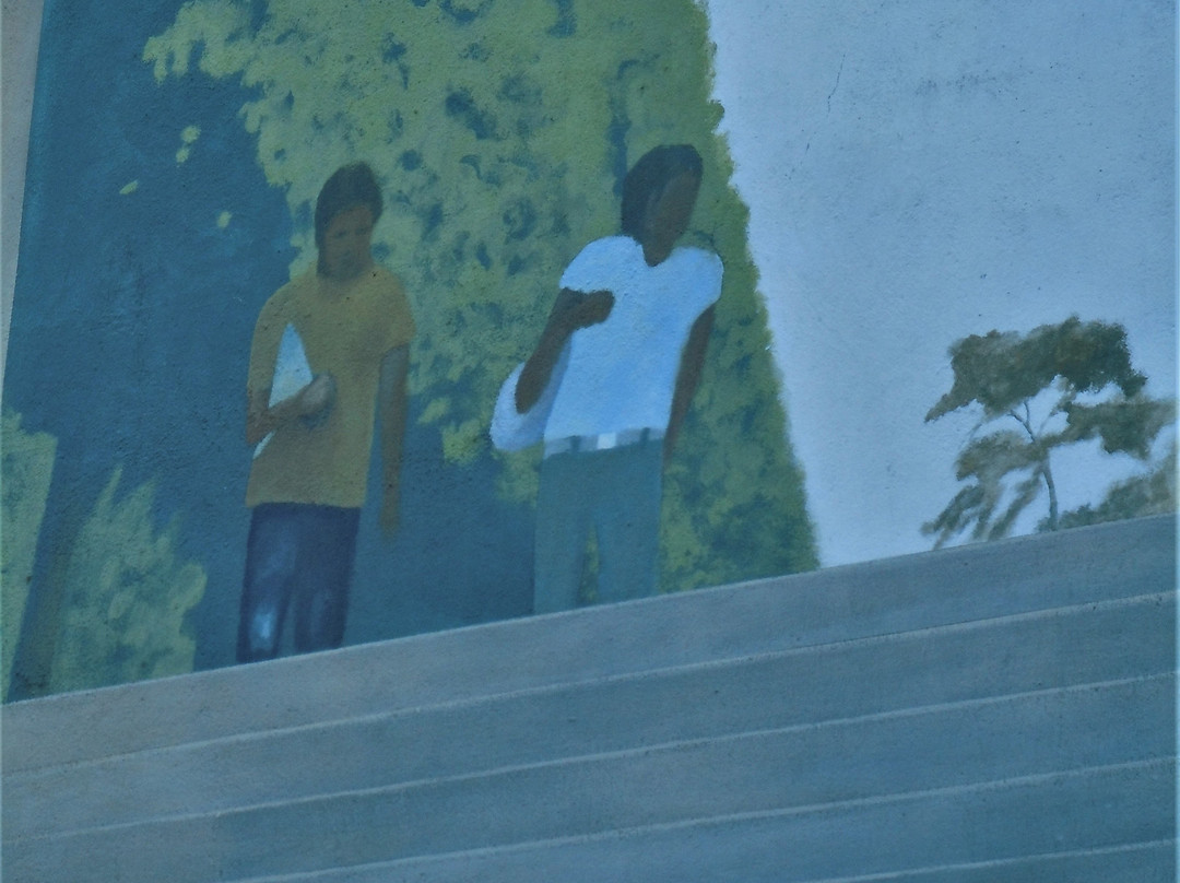 Fresque Entrée de Jardin-勒瓦卢瓦-佩雷必去景点