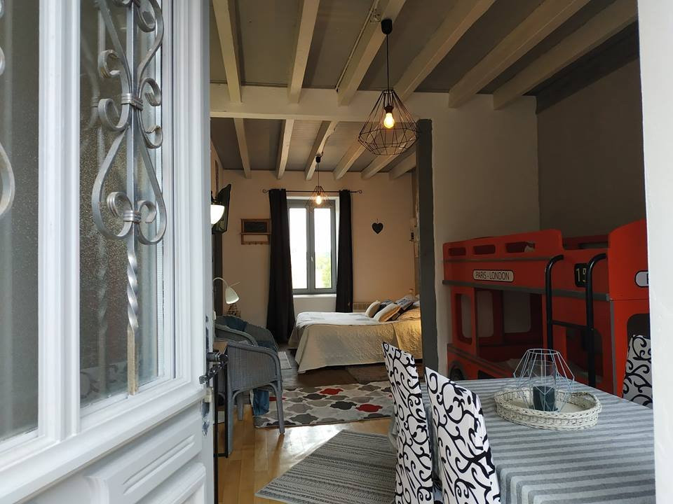 Saint-Bonnet-de-Four旅游攻略图片