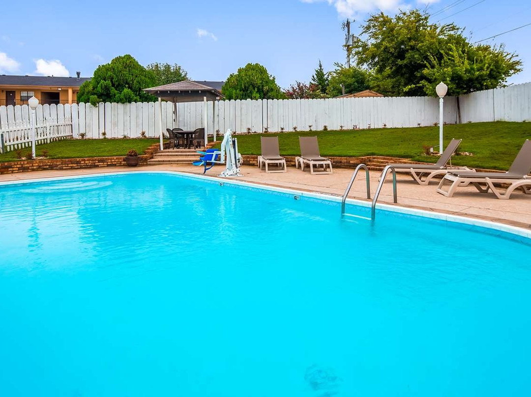 迪凯特贝斯特韦斯特酒店主图