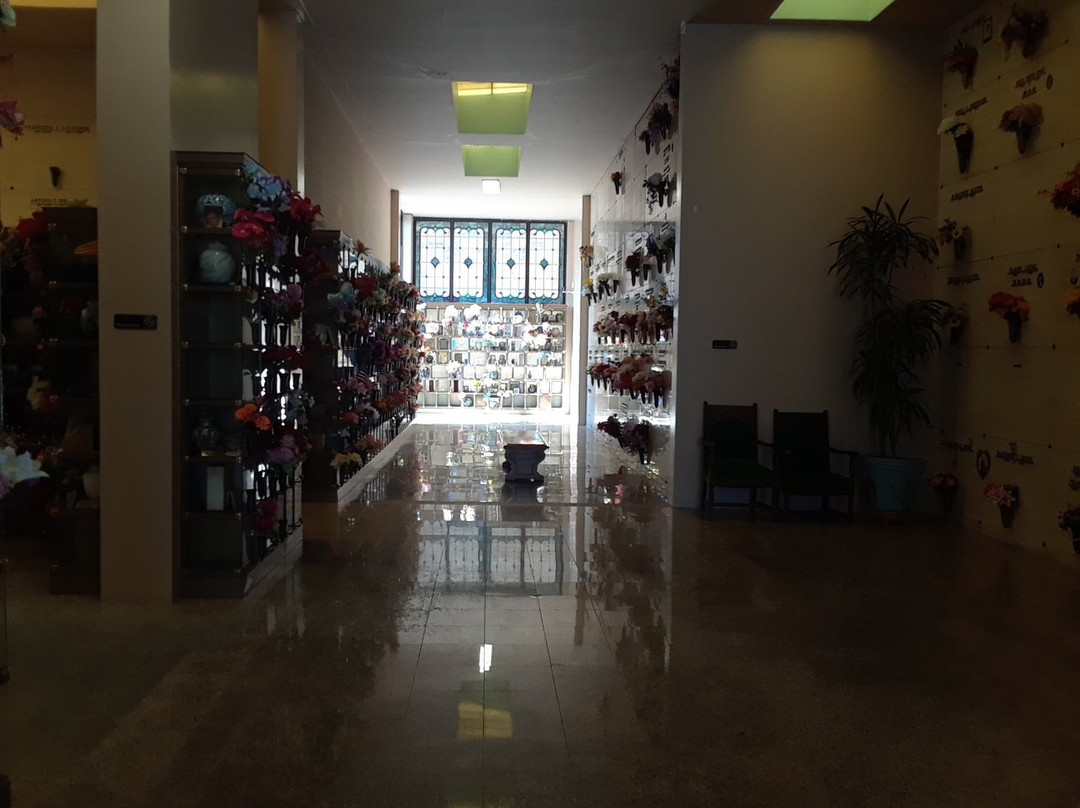 Woodlawn Funeral Home-Colma必去景点