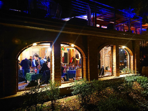 艾尔庞特酒店主图