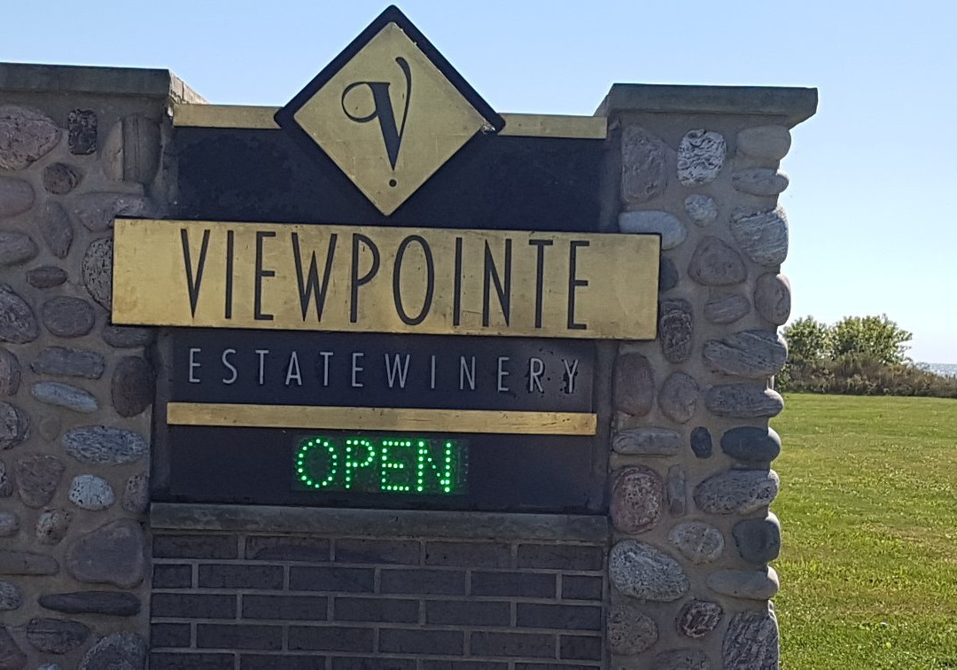 Viewpointe Estate Winery景点图片