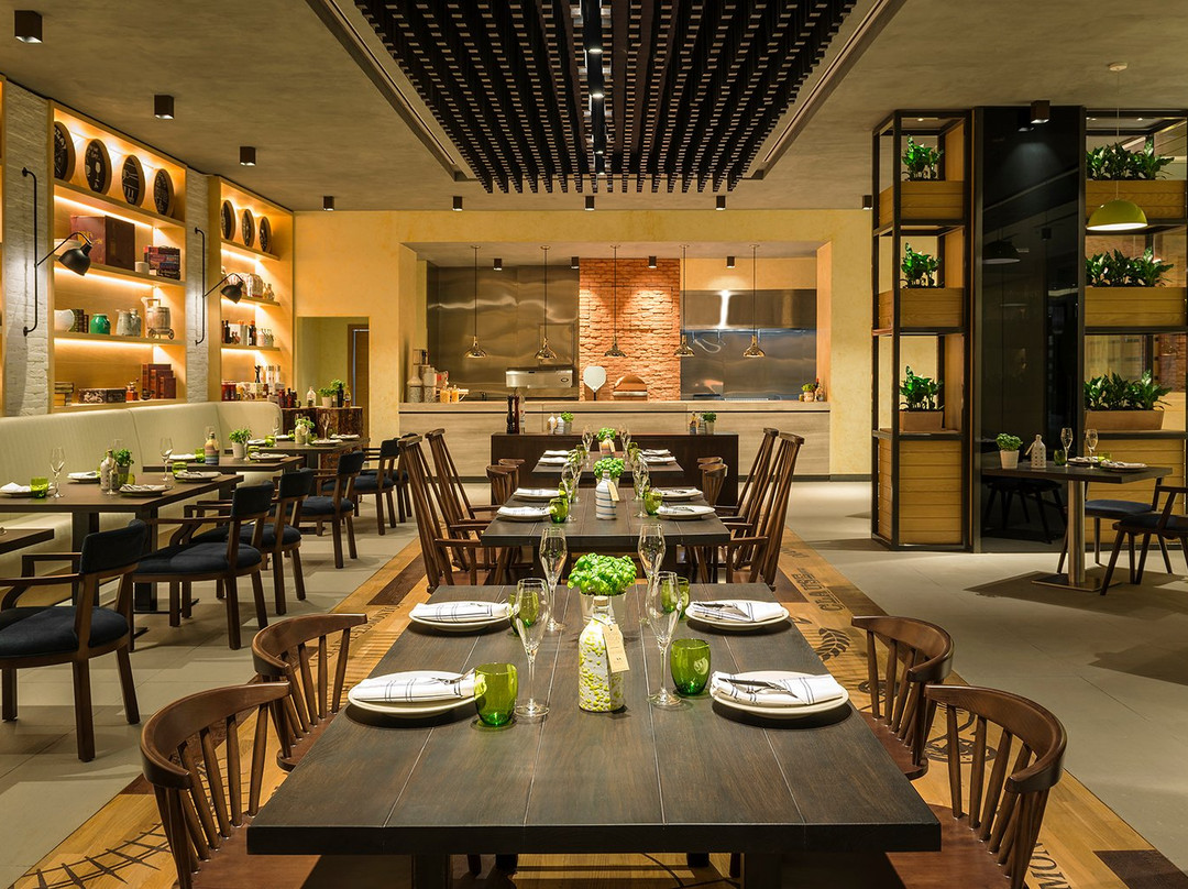 阿治曼餐馆和美食-Filini Bar & Restaurant