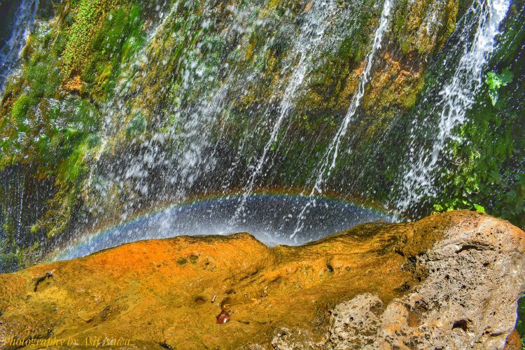 El-Ourit Waterfalls景点图片