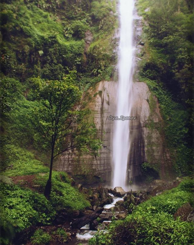 Tancak Kembar Waterfall-本托沃索必去景点