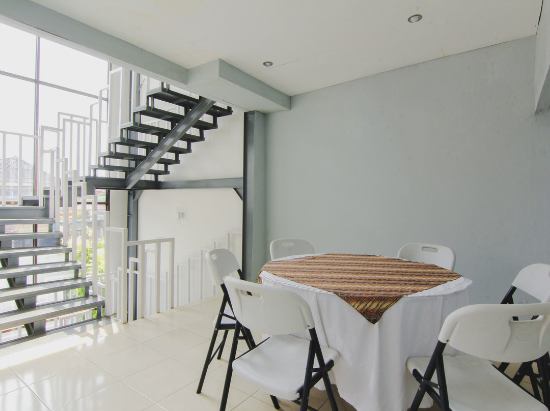 婆罗浮屠英达酒店主图