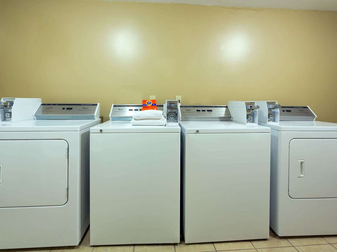 Ramada by Wyndham Lake Placid主图