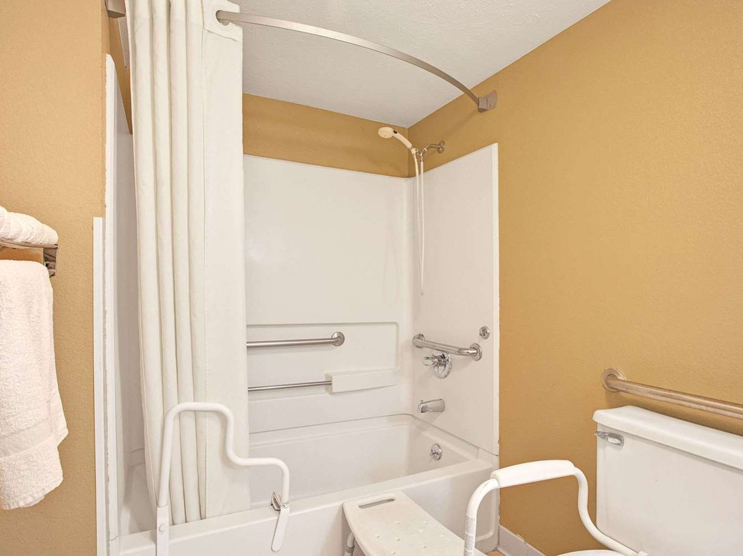 Super 8 by Wyndham Pearl/Jackson/East主图