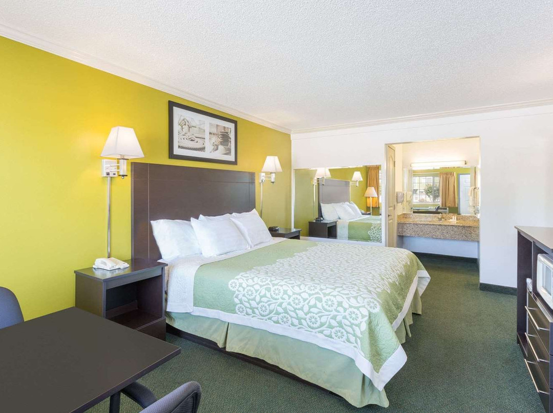 基恩城戴斯酒店主图