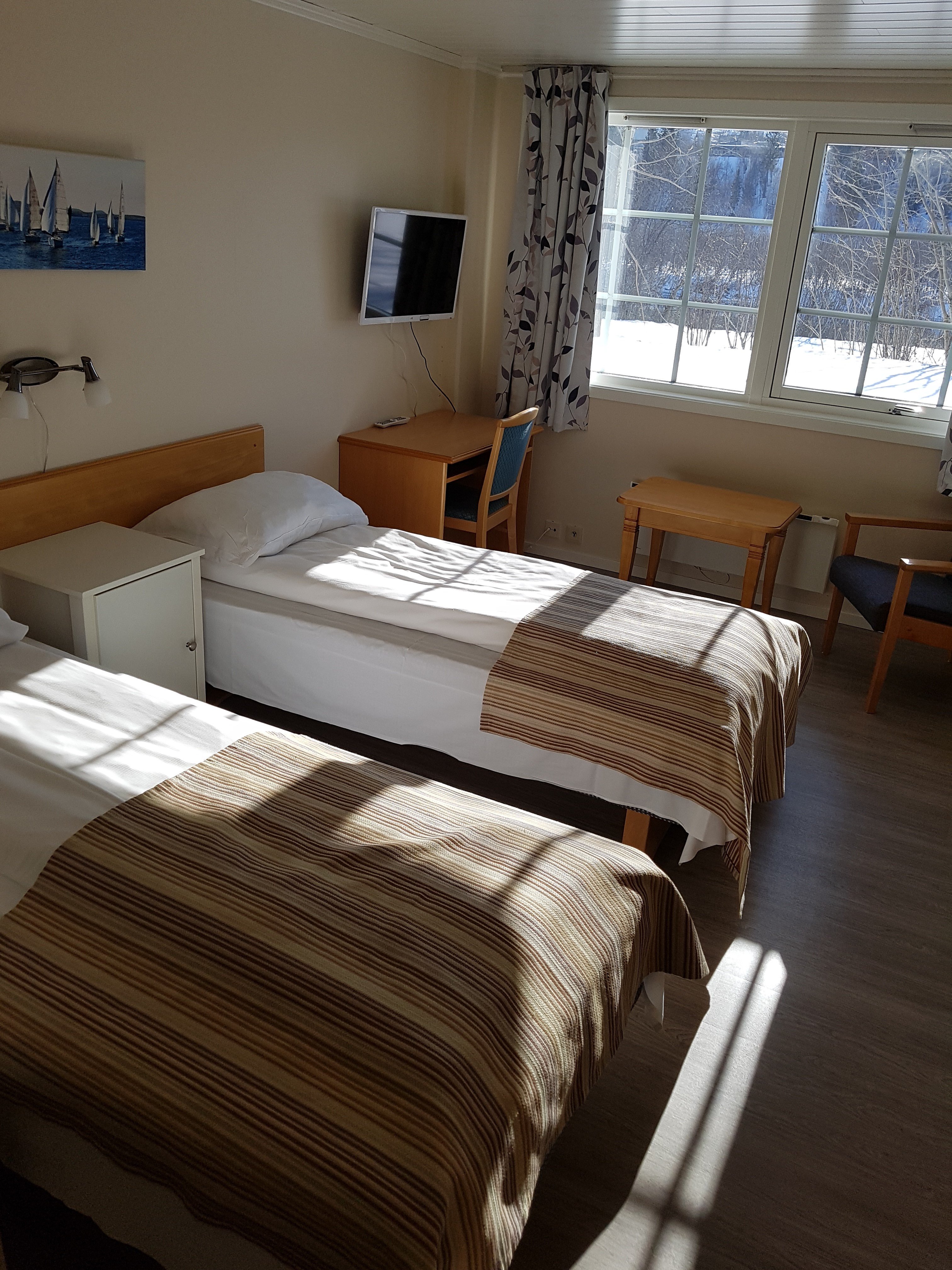 Bimbo Veikro, Accommodation-官方