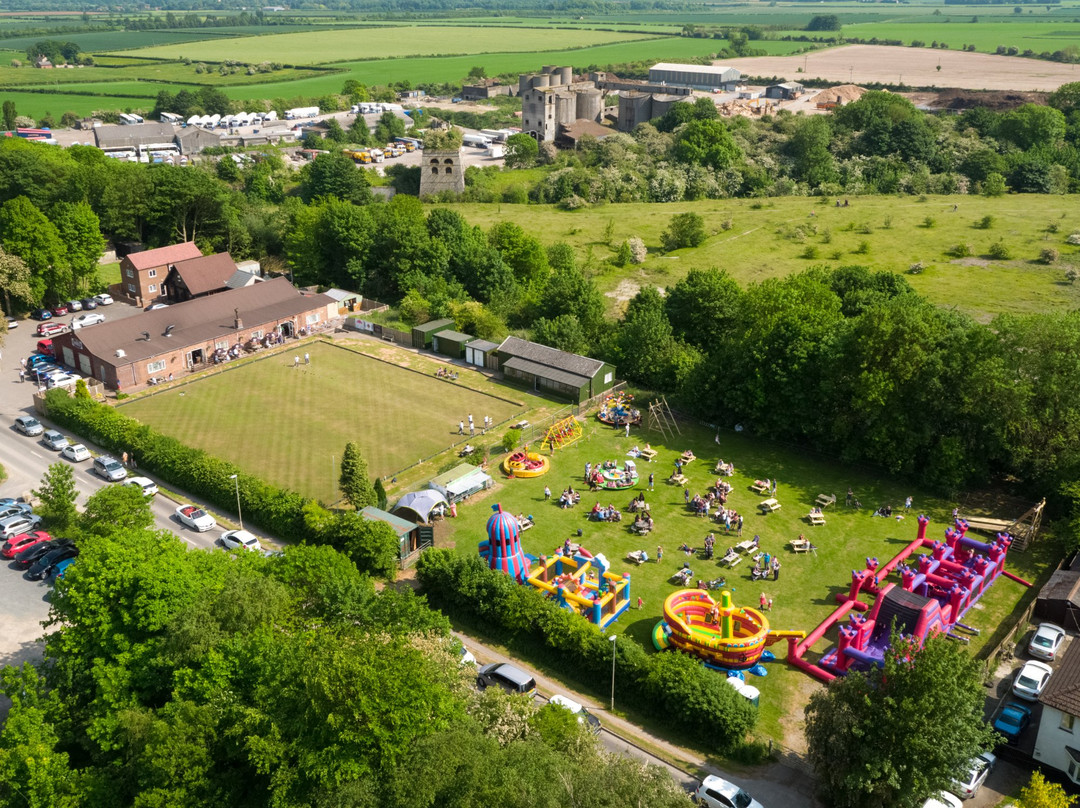 Manton餐馆和美食-The Shires