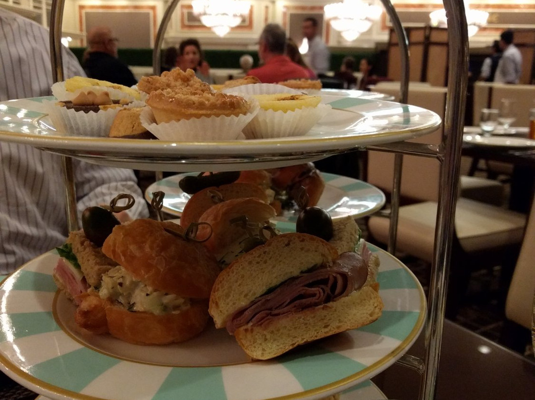 Drury Lane Theatre & Conference Center