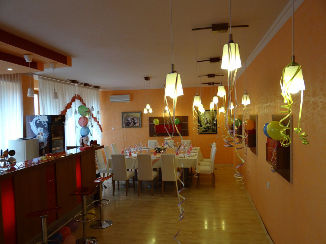 Velky Meder酒店住宿-Hotel Plauter Kúria