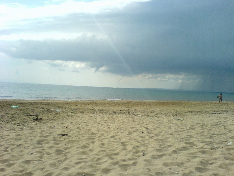 Agia Marina Beach景点图片