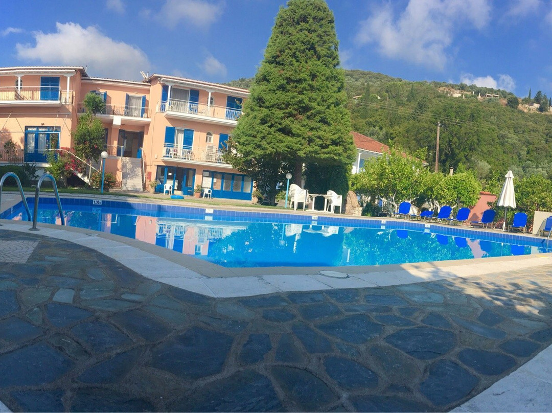 Saint Georges House Hotel主图