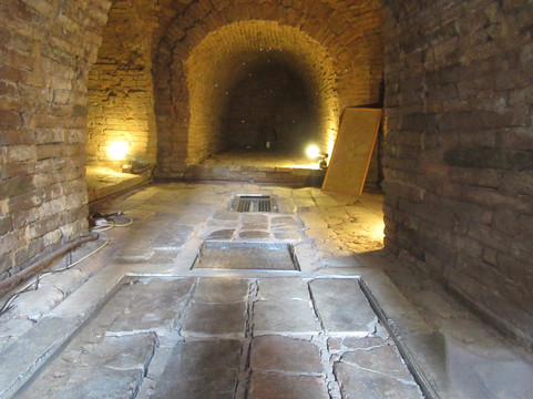 李郑屋汉墓博物馆-香港必去景点