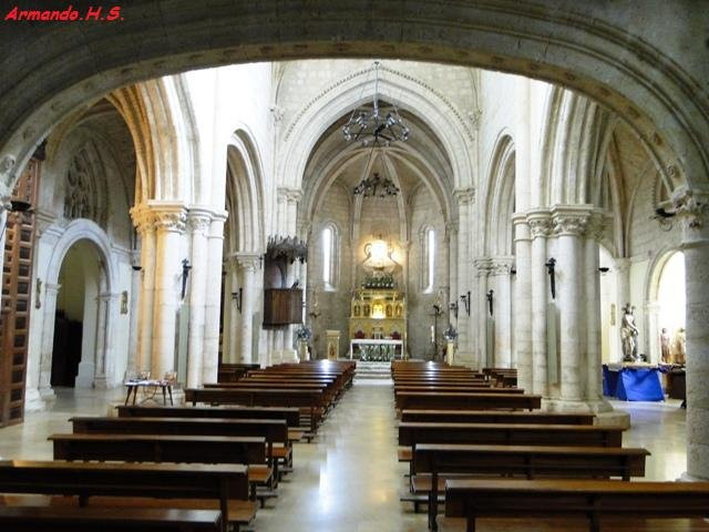 Iglesia de Santa Maria de la Pena景点图片